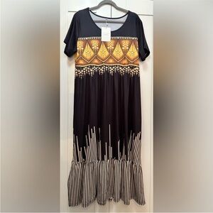 Maxi Dress Printed Design With Short Sleeves Bottom Ruffle Accent Sz XL NEW!